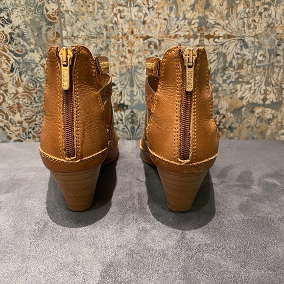 Java Caged Sandals - Picture 3 of 7